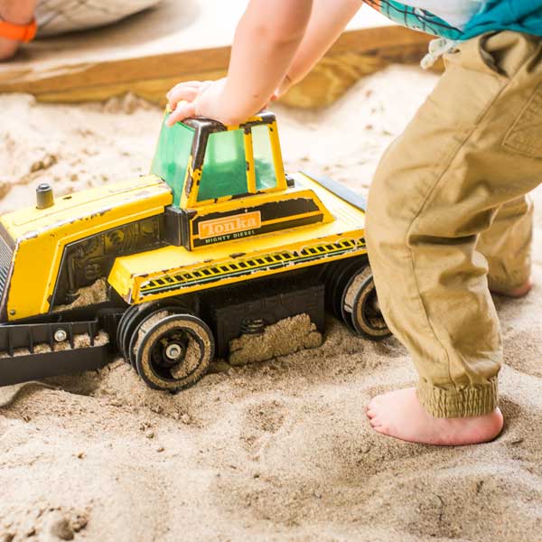 Fun-Farm-Yard---Giant-Sandbox